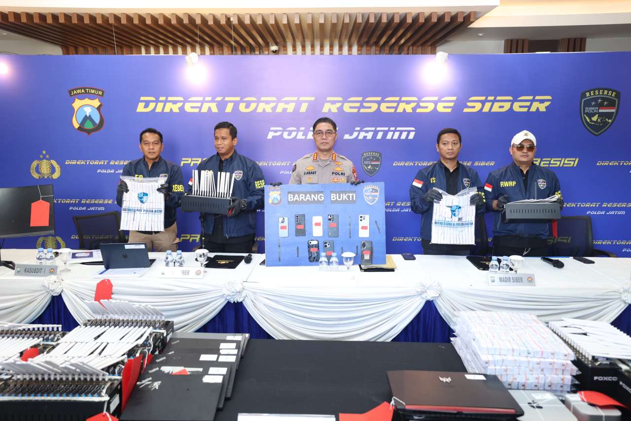 Manipulasi Data Pribadi SIM Card Terbongkar Surabaya