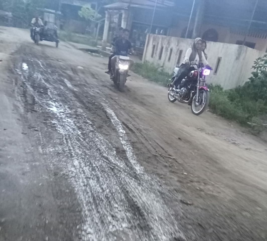 Kerusakan Jalan Silom-Lom Asahan Picu Kekecewaan Warga